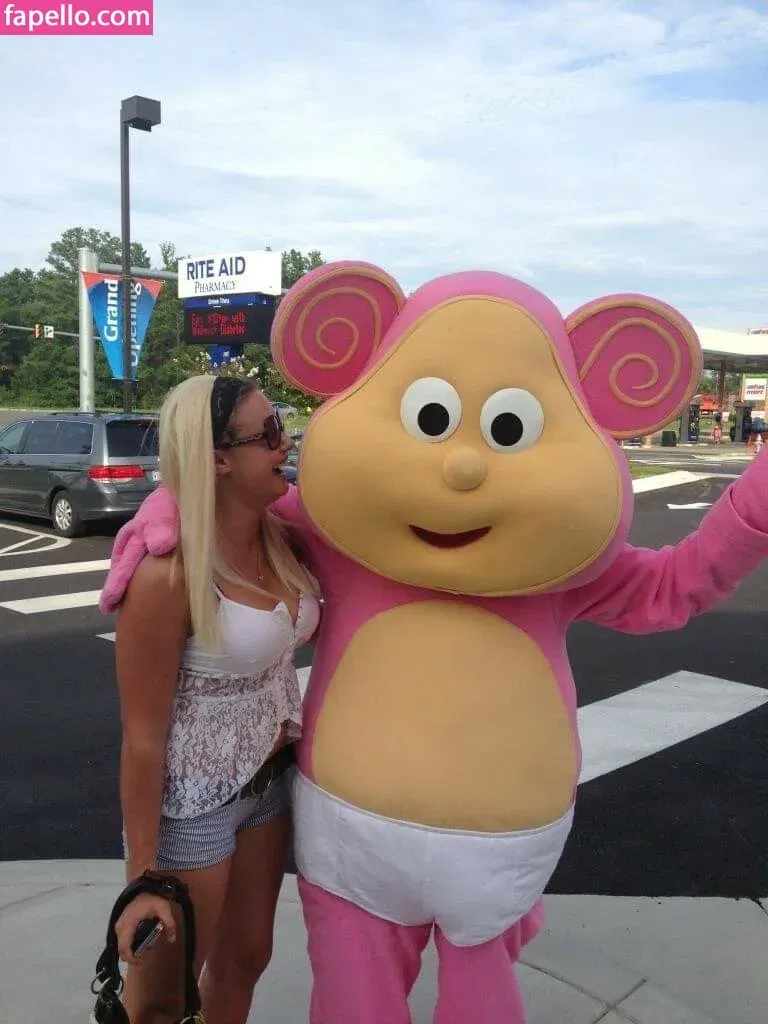 Daria Thibault Onlyfans Photo Gallery 