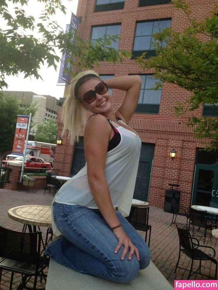 Daria Thibault Onlyfans Photo Gallery 