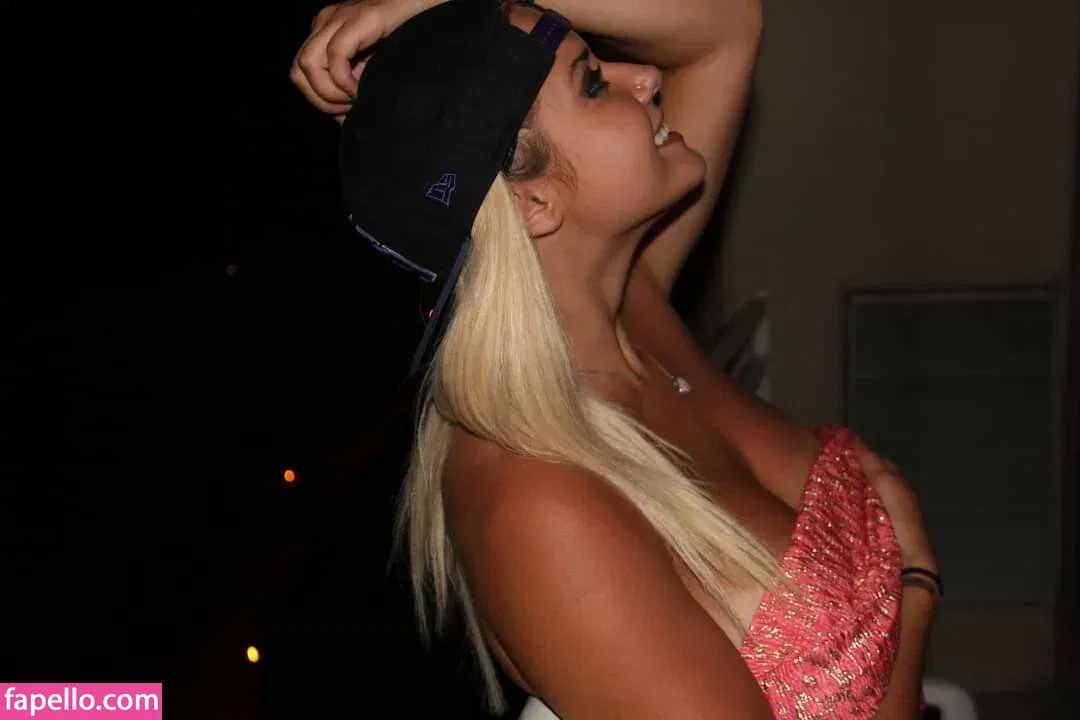 Daria Thibault Onlyfans Photo Gallery 