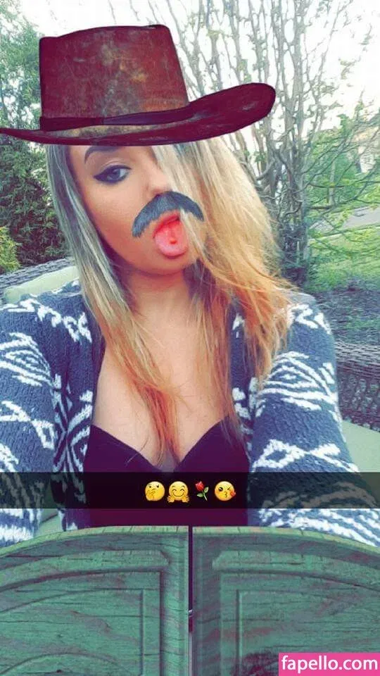 Daria Thibault Onlyfans Photo Gallery 