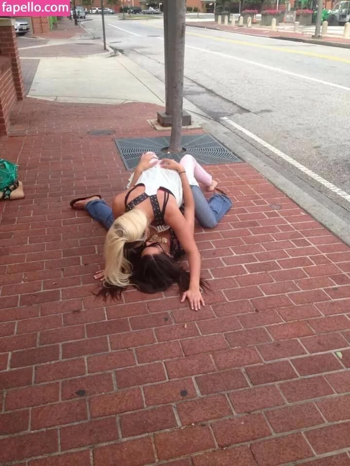 Daria Thibault Onlyfans Photo Gallery 