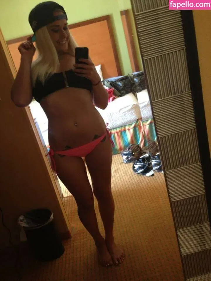 Daria Thibault Onlyfans Photo Gallery 