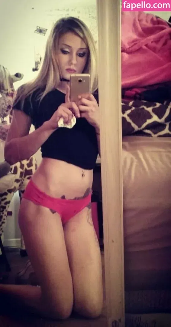 Daria Thibault Onlyfans Photo Gallery 