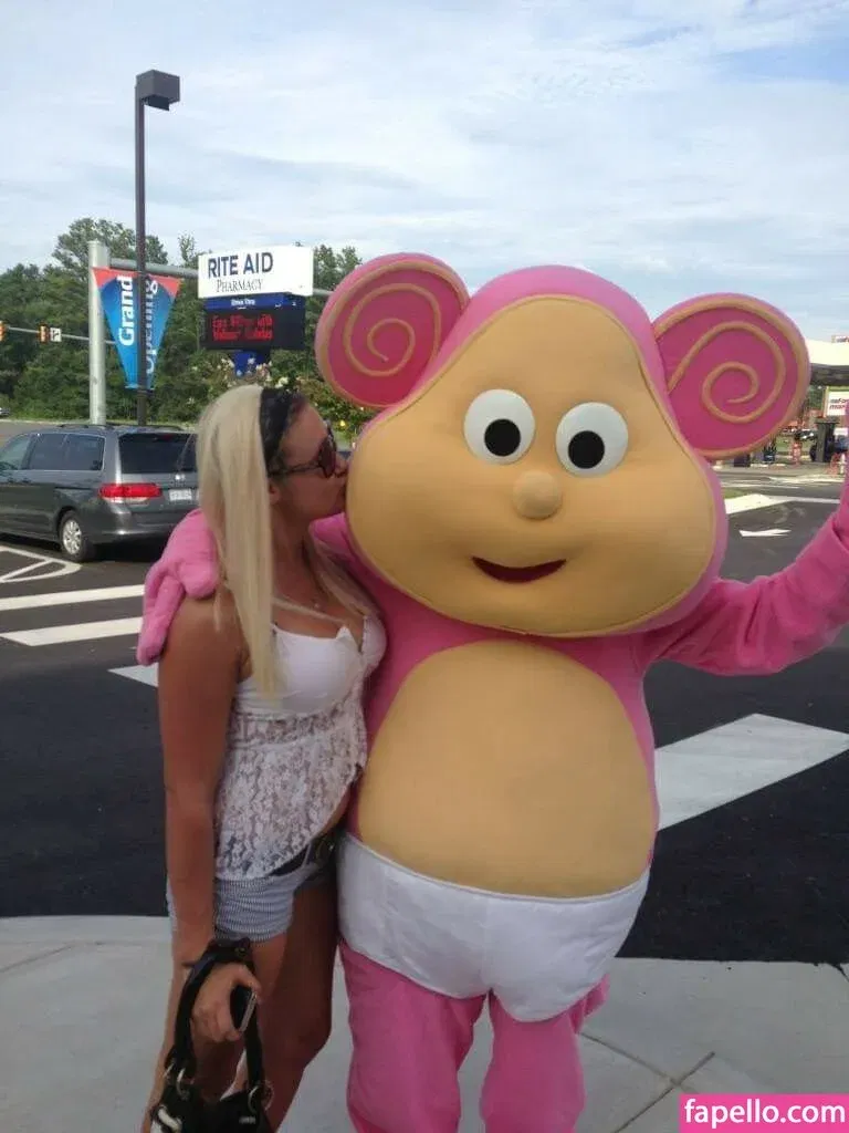 Daria Thibault Onlyfans Photo Gallery 