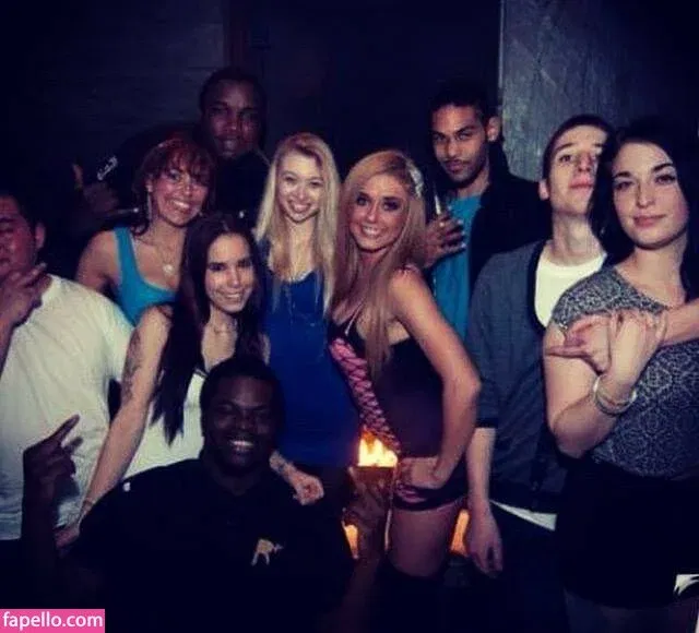 Daria Thibault Onlyfans Photo Gallery 