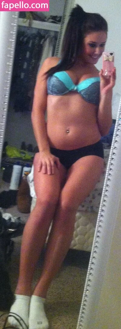 Daria Thibault Onlyfans Photo Gallery 