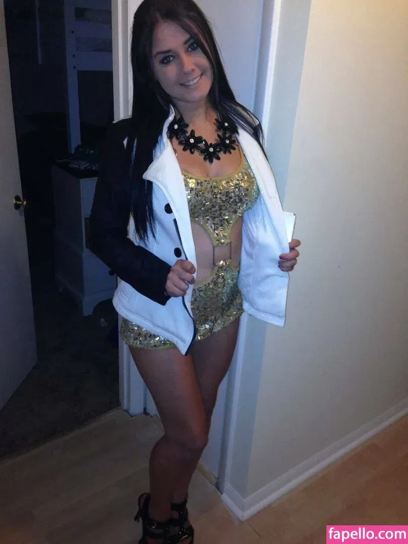 Daria Thibault Onlyfans Photo Gallery 