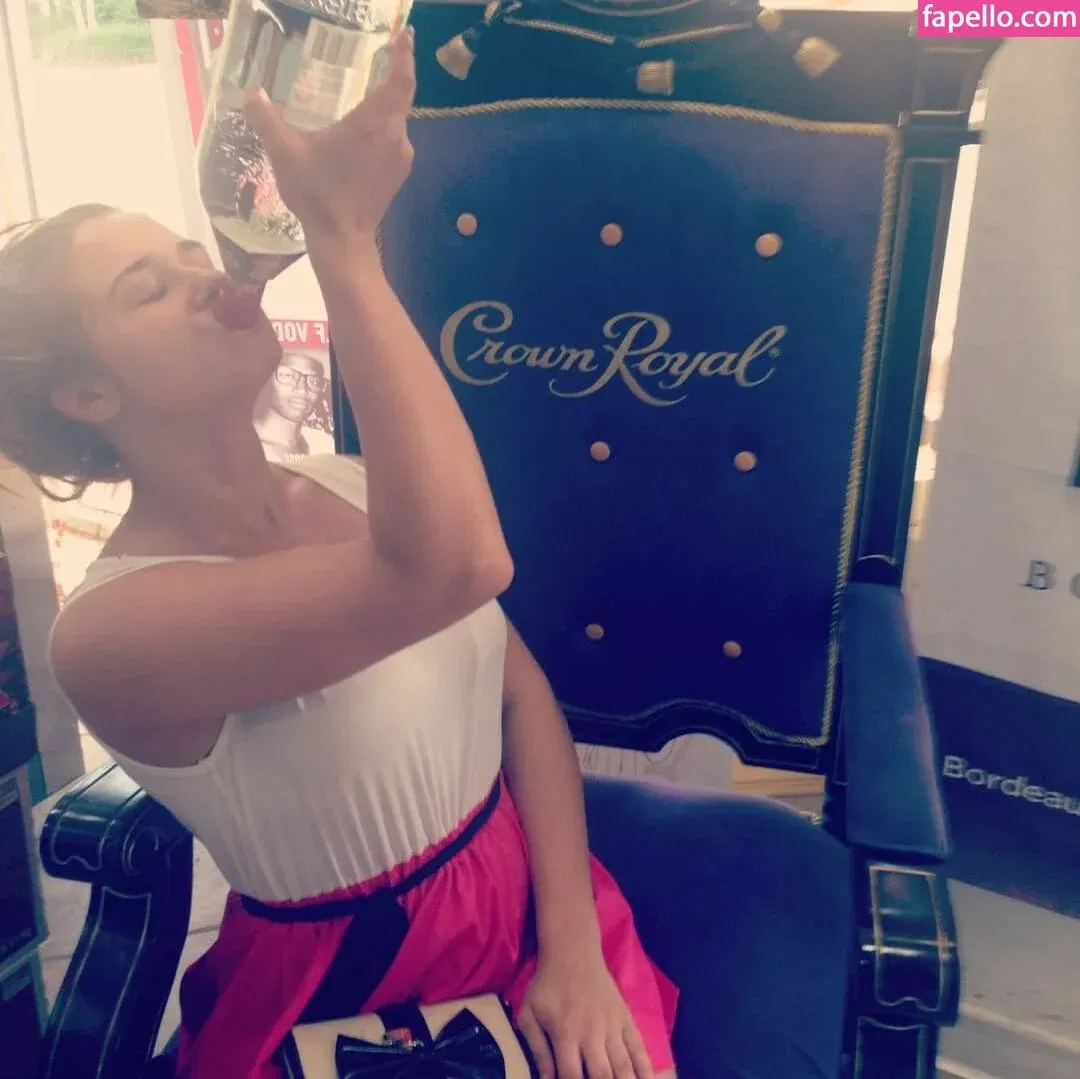 Daria Thibault Onlyfans Photo Gallery 