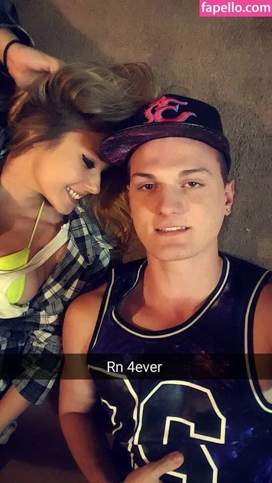 Daria Thibault Onlyfans Photo Gallery 