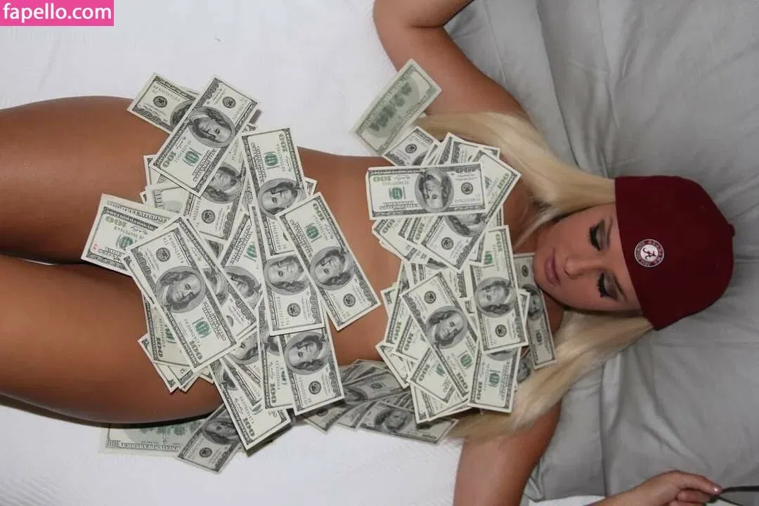 Daria Thibault Onlyfans Photo Gallery 