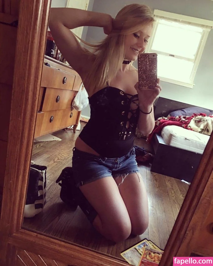 Daria Thibault Onlyfans Photo Gallery 