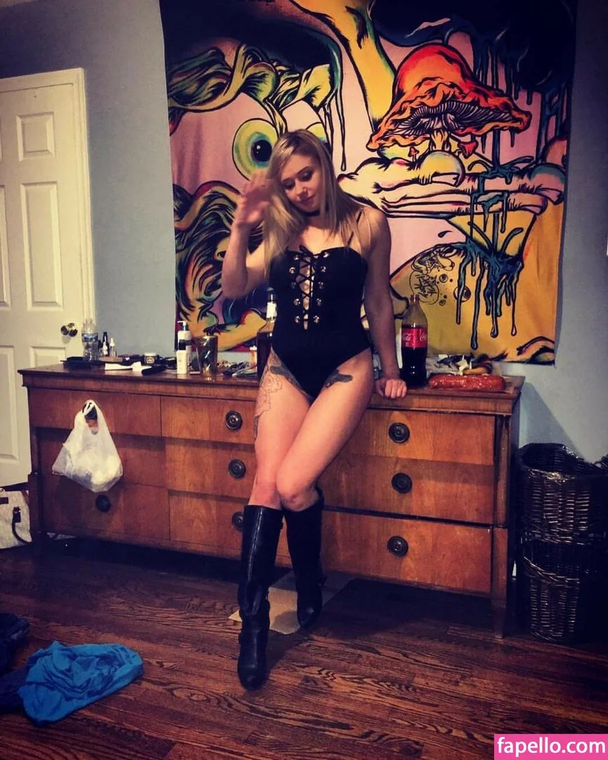 Daria Thibault Onlyfans Photo Gallery 