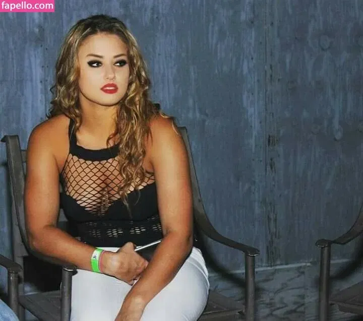 Daria Thibault Onlyfans Photo Gallery 