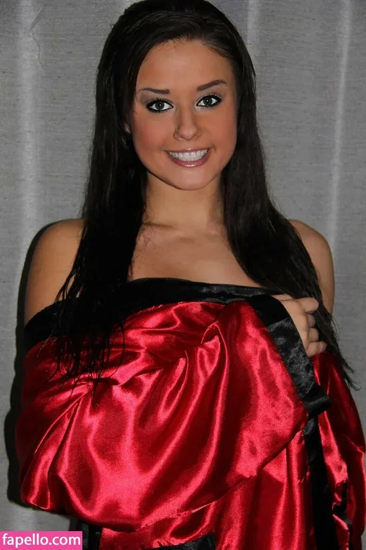 Daria Thibault Onlyfans Photo Gallery 