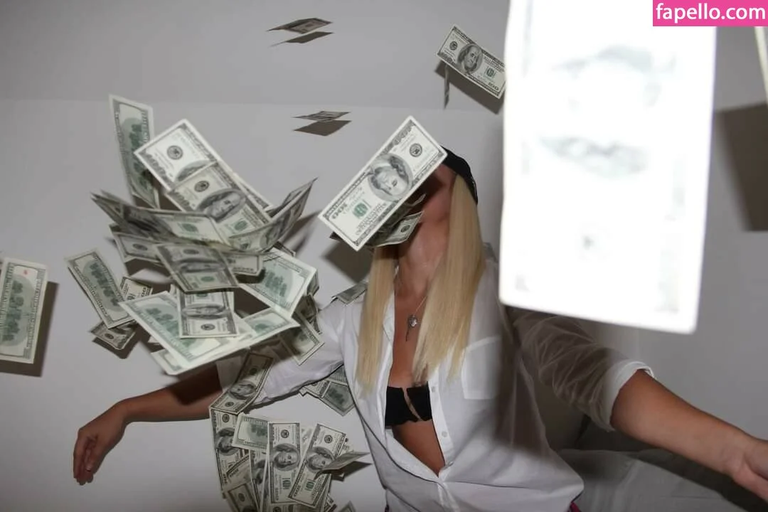 Daria Thibault Onlyfans Photo Gallery 