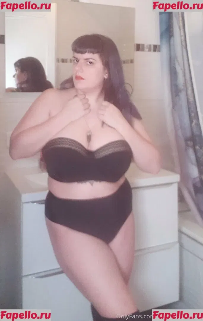 madame_cherie Onlyfans Photo Gallery 