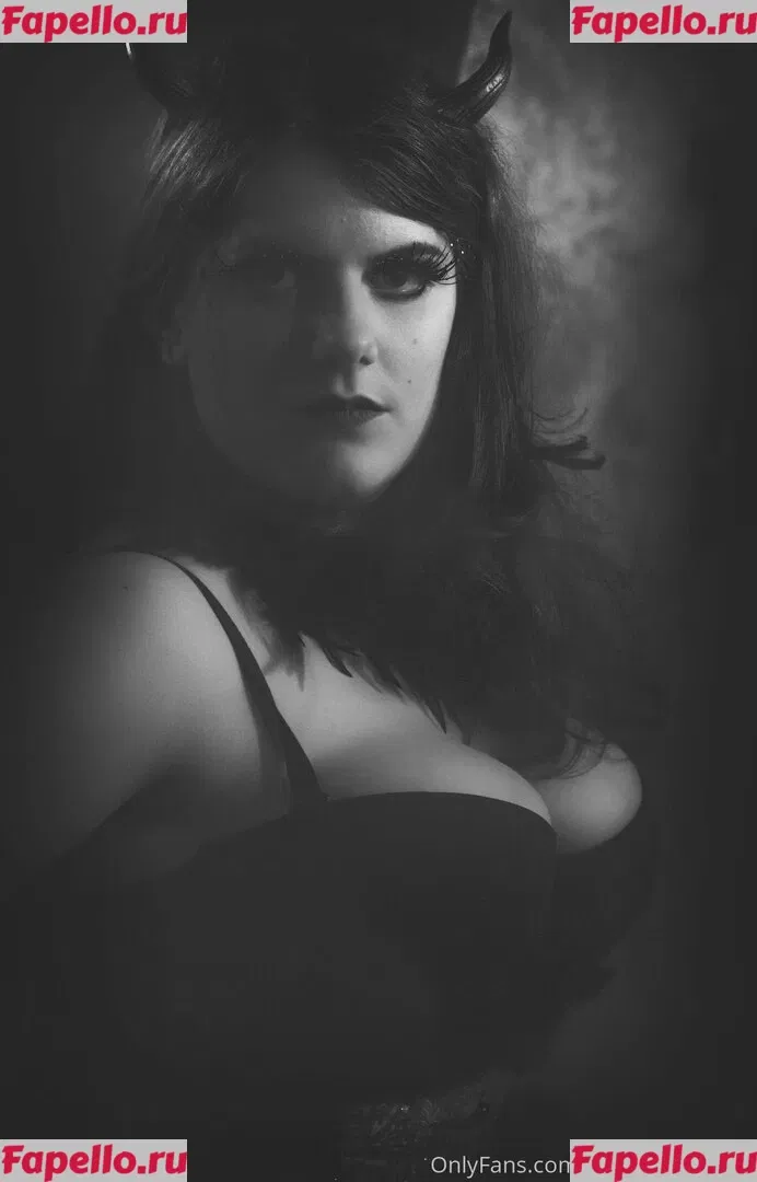 madame_cherie Onlyfans Photo Gallery 