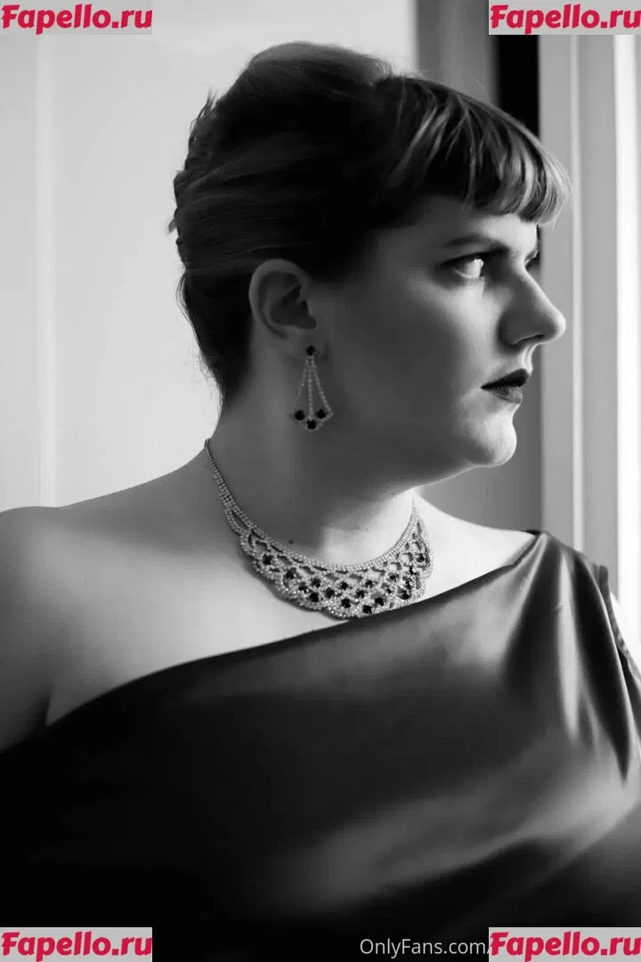 madame_cherie Onlyfans Photo Gallery 