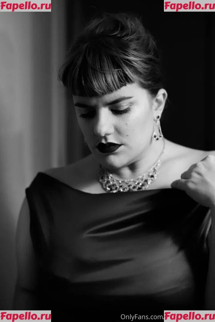 madame_cherie Onlyfans Photo Gallery 