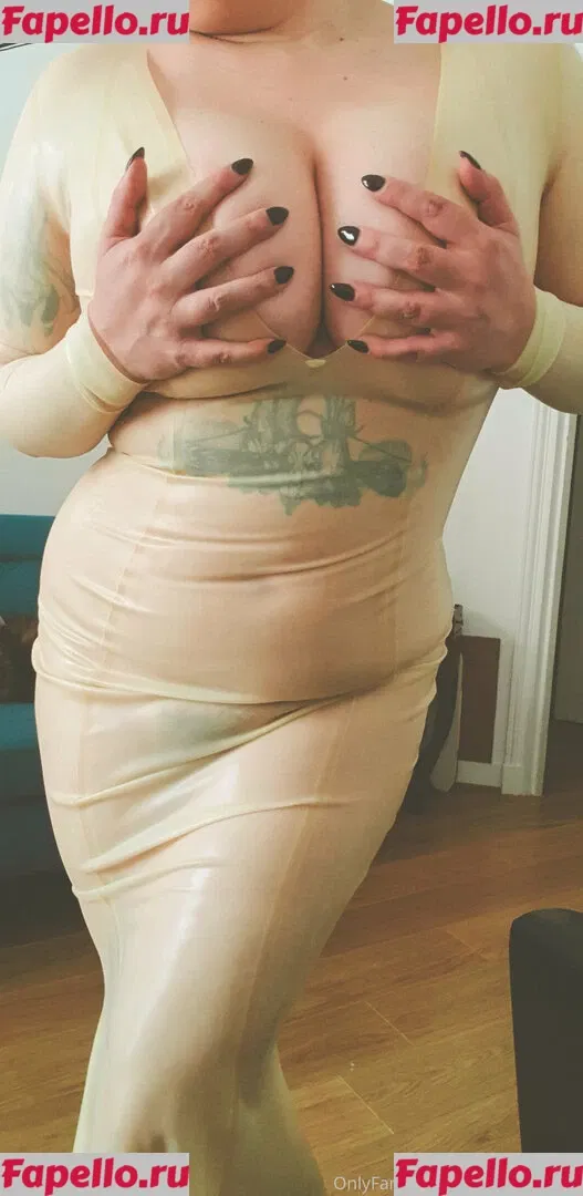 madame_cherie Onlyfans Photo Gallery 