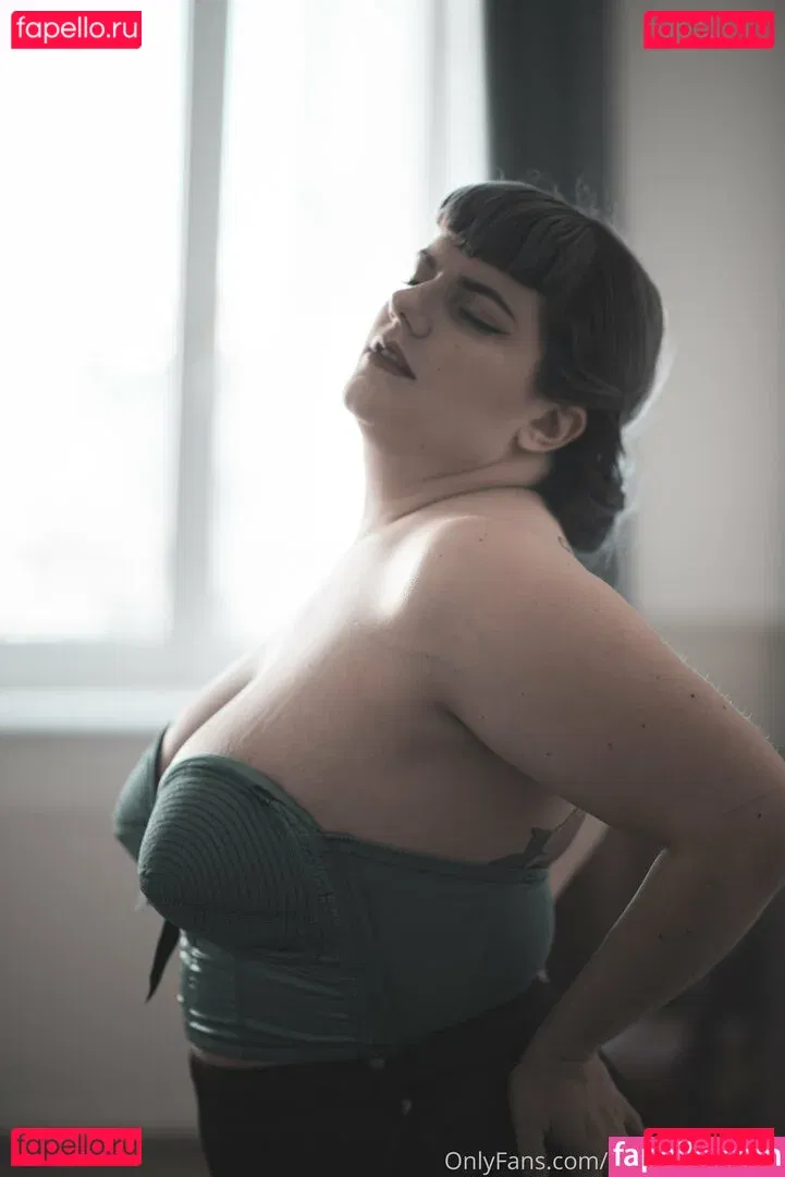 madame_cherie Onlyfans Photo Gallery 