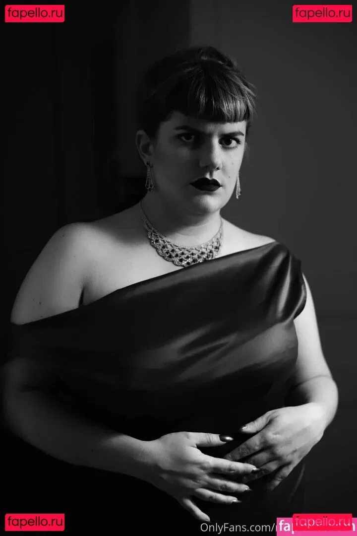 madame_cherie Onlyfans Photo Gallery 