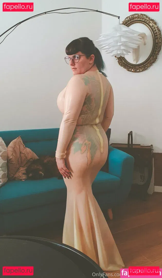 madame_cherie Onlyfans Photo Gallery 