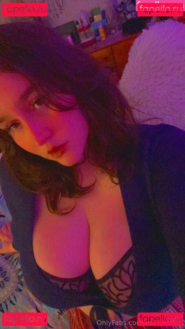 onlinewifey / reel Onlyfans Photo Gallery 