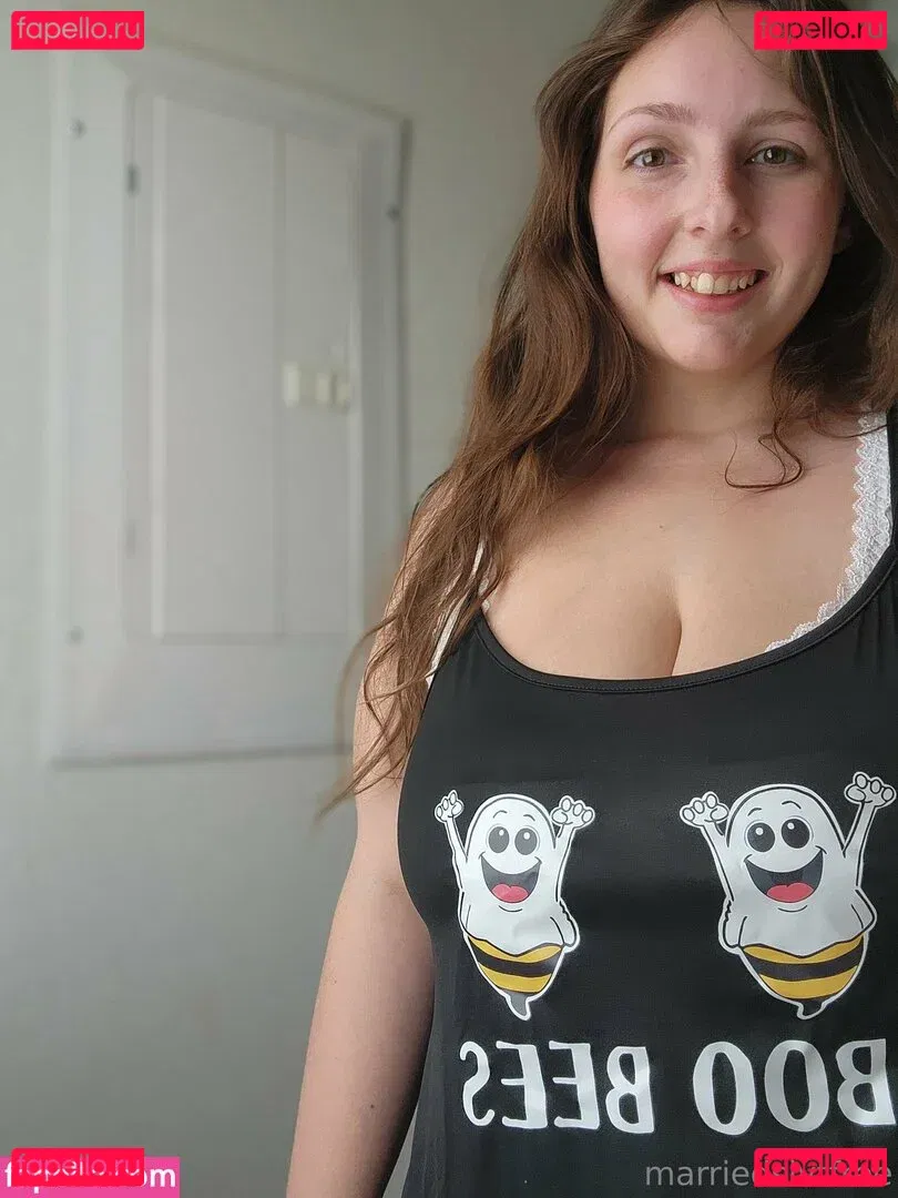 marriedslvtfree Onlyfans Photo Gallery 