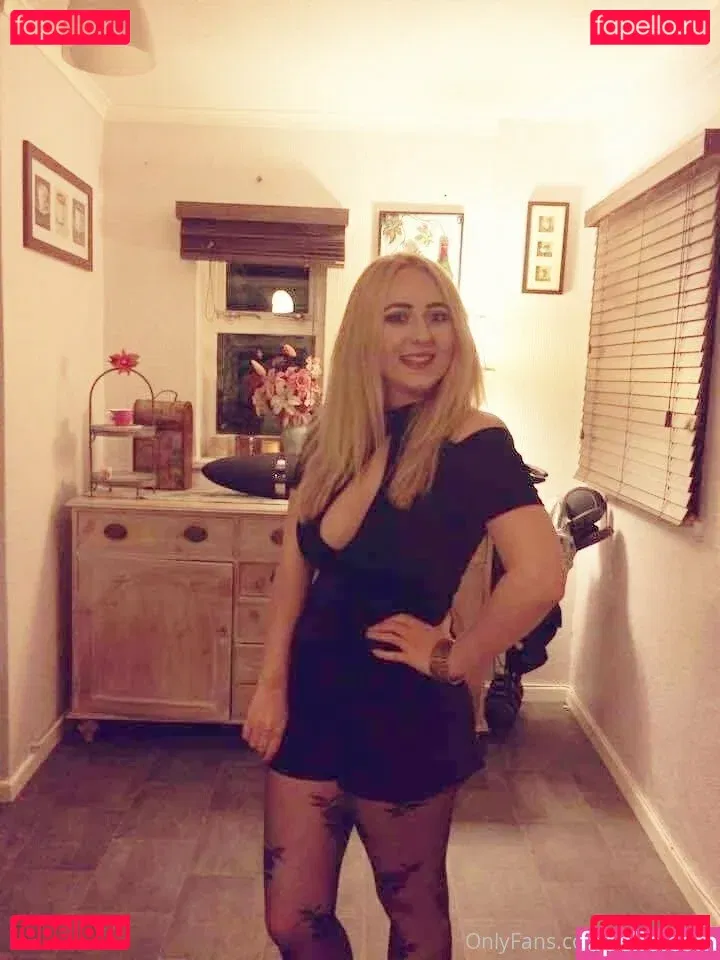 isendbobs Onlyfans Photo Gallery 