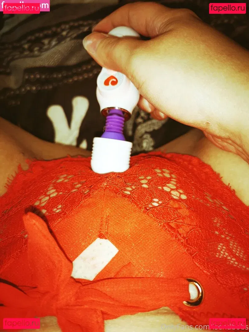 isendbobs Onlyfans Photo Gallery 