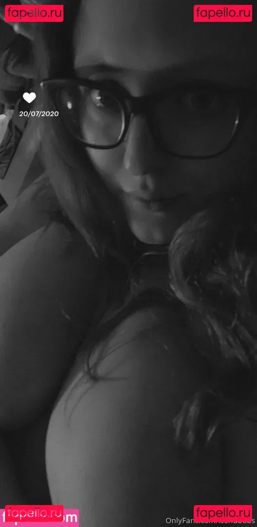 isendbobs Onlyfans Photo Gallery 