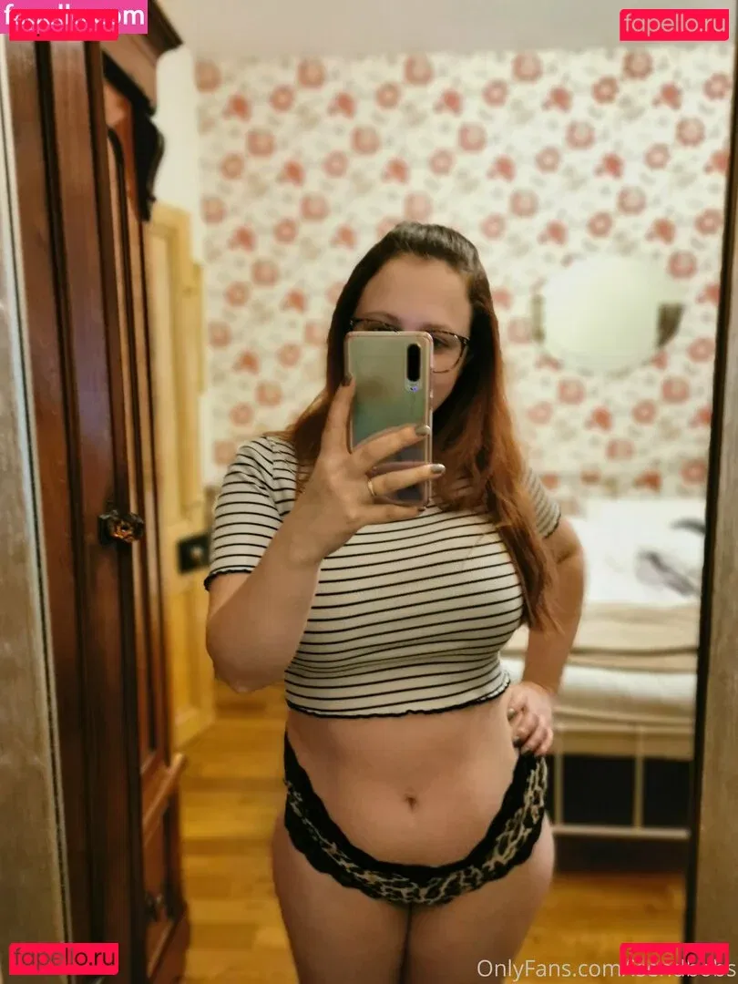 isendbobs Onlyfans Photo Gallery 