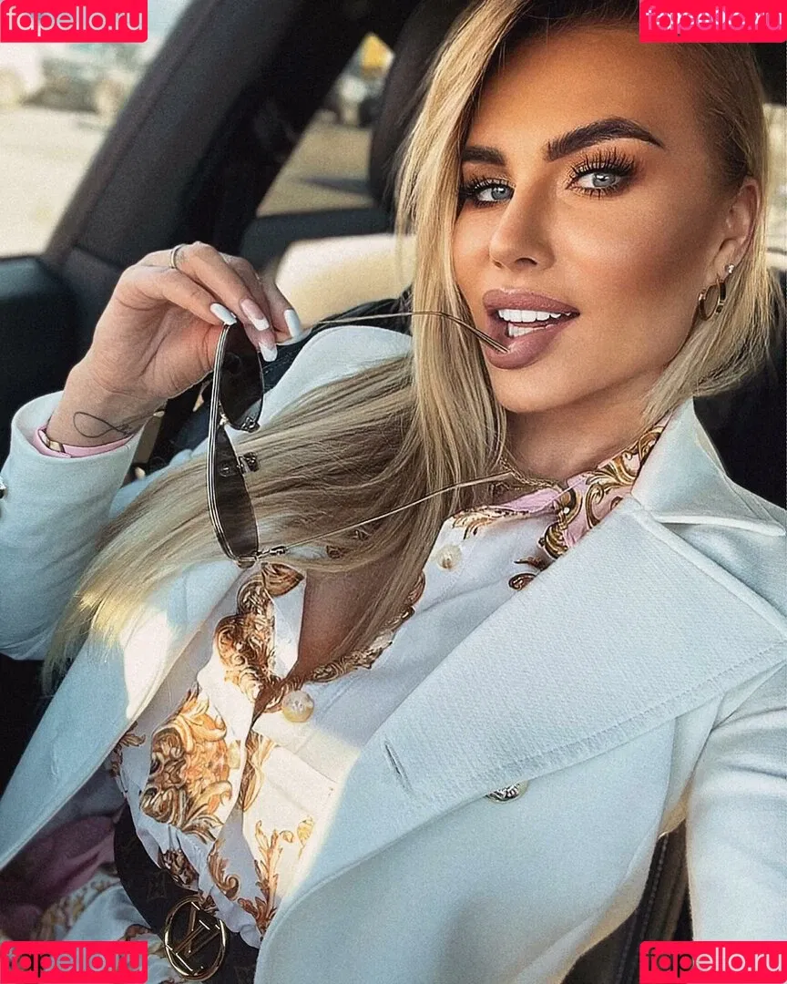 Noele Natalia Onlyfans Photo Gallery 