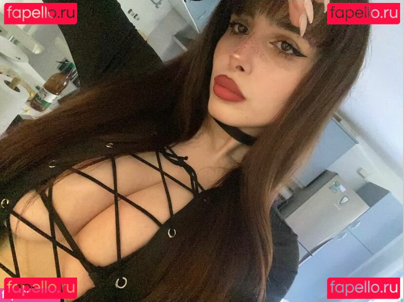 Rinna0x / foxy__love1 Onlyfans Photo Gallery 
