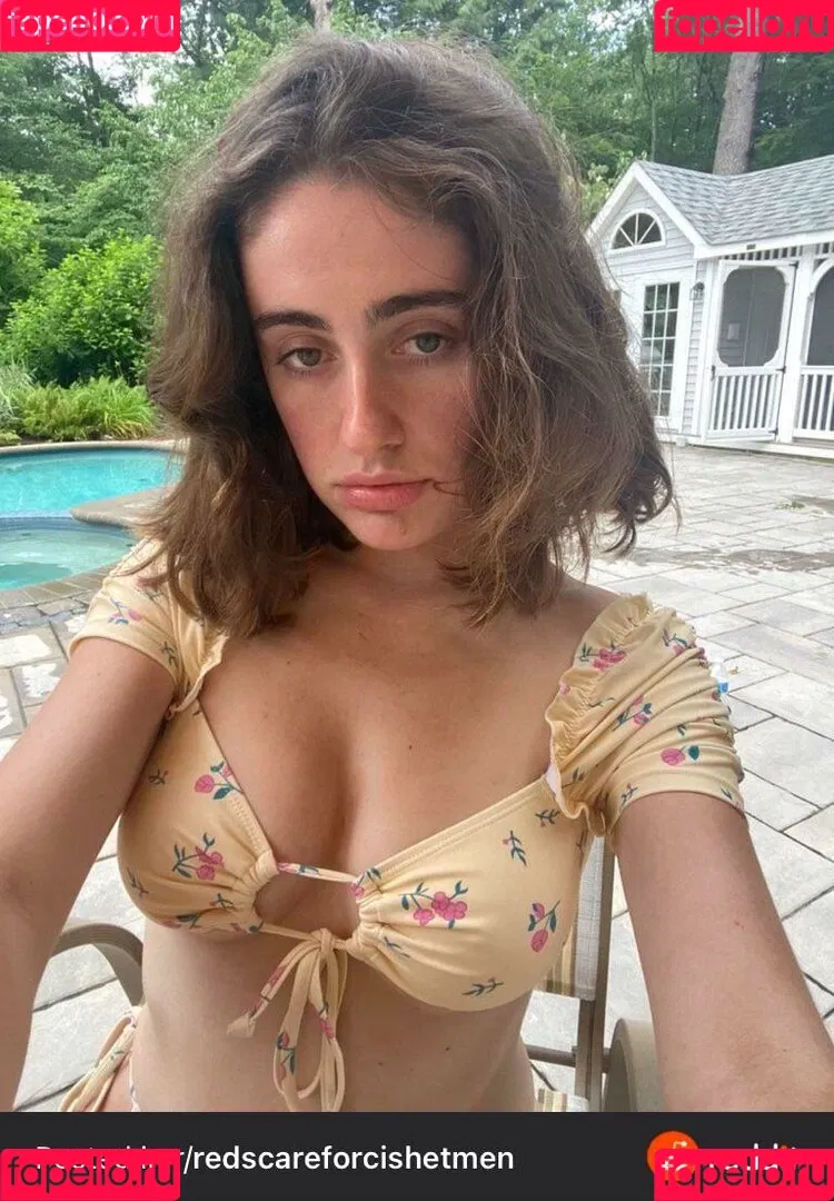 Rachel Anne Sennott Onlyfans Photo Gallery 
