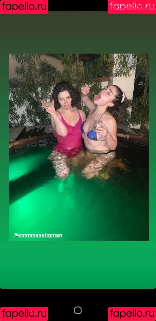 Rachel Anne Sennott Onlyfans Photo Gallery 