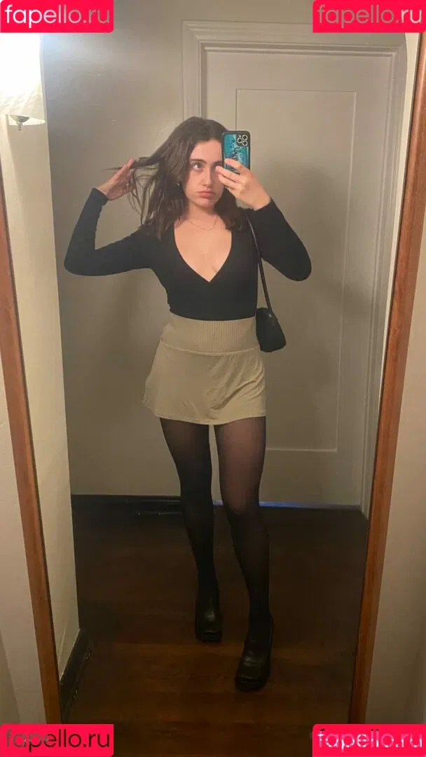 Rachel Anne Sennott Onlyfans Photo Gallery 