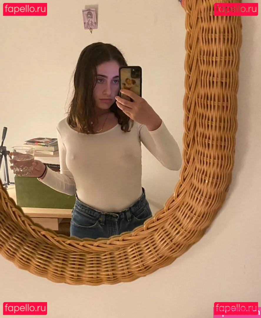 Rachel Anne Sennott Onlyfans Photo Gallery 