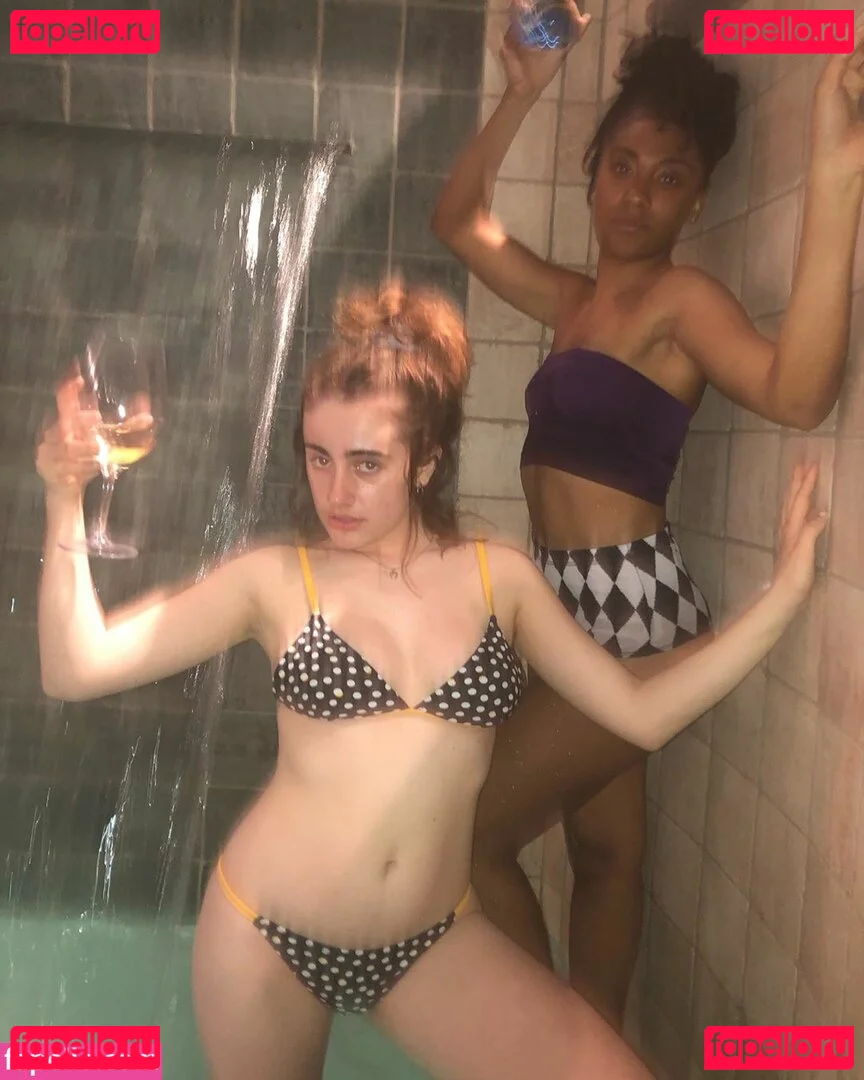 Rachel Anne Sennott Onlyfans Photo Gallery 