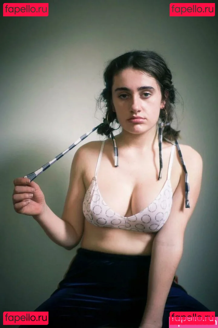 Rachel Anne Sennott Onlyfans Photo Gallery 