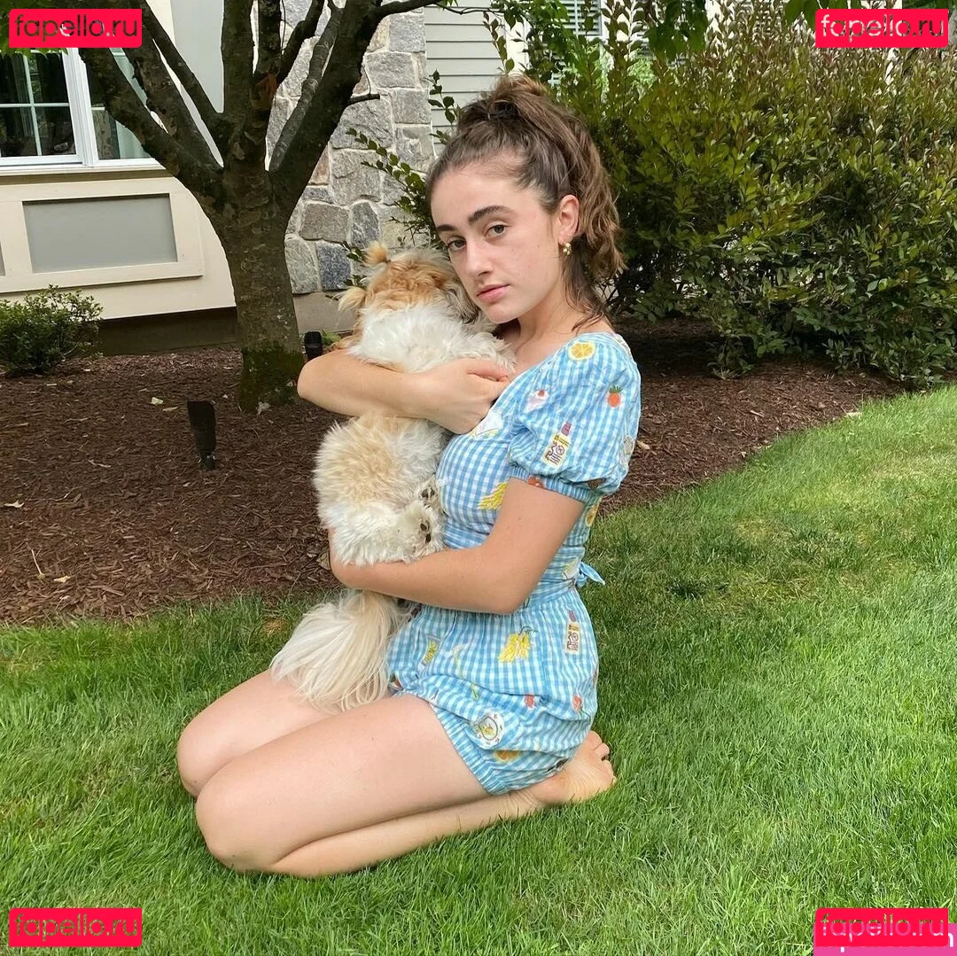 Rachel Anne Sennott Onlyfans Photo Gallery 