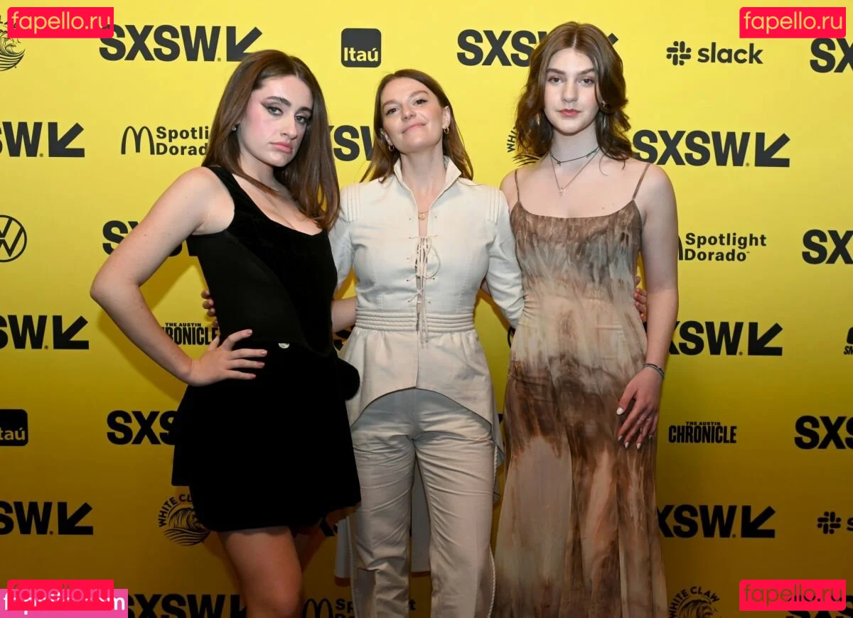 Rachel Anne Sennott Onlyfans Photo Gallery 