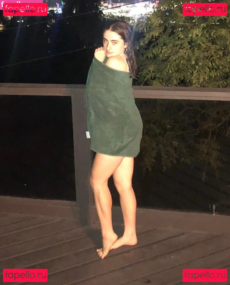 Rachel Anne Sennott Onlyfans Photo Gallery 