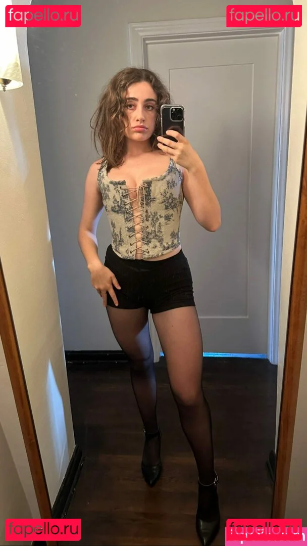 Rachel Anne Sennott Onlyfans Photo Gallery 