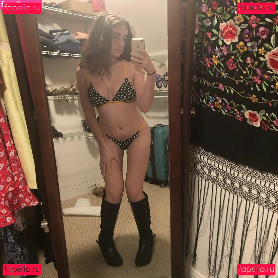 Rachel Anne Sennott Onlyfans Photo Gallery 