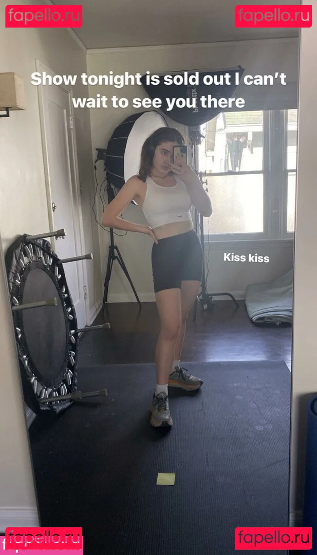 Rachel Anne Sennott Onlyfans Photo Gallery 