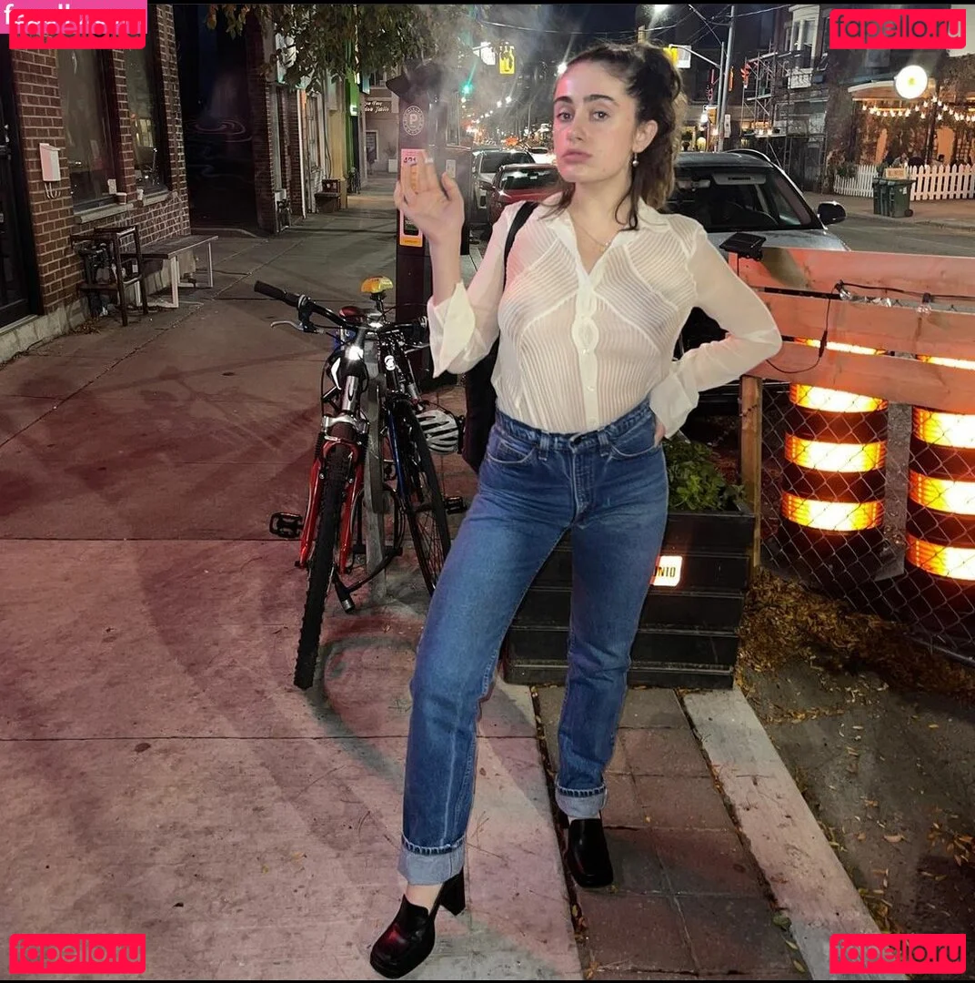 Rachel Anne Sennott Onlyfans Photo Gallery 