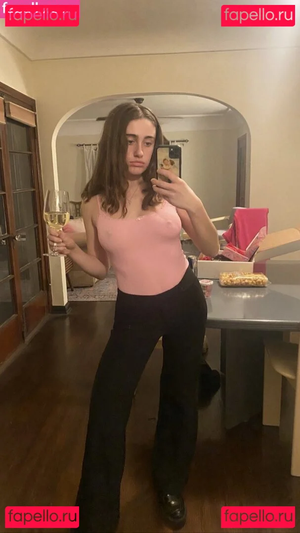 Rachel Anne Sennott Onlyfans Photo Gallery 