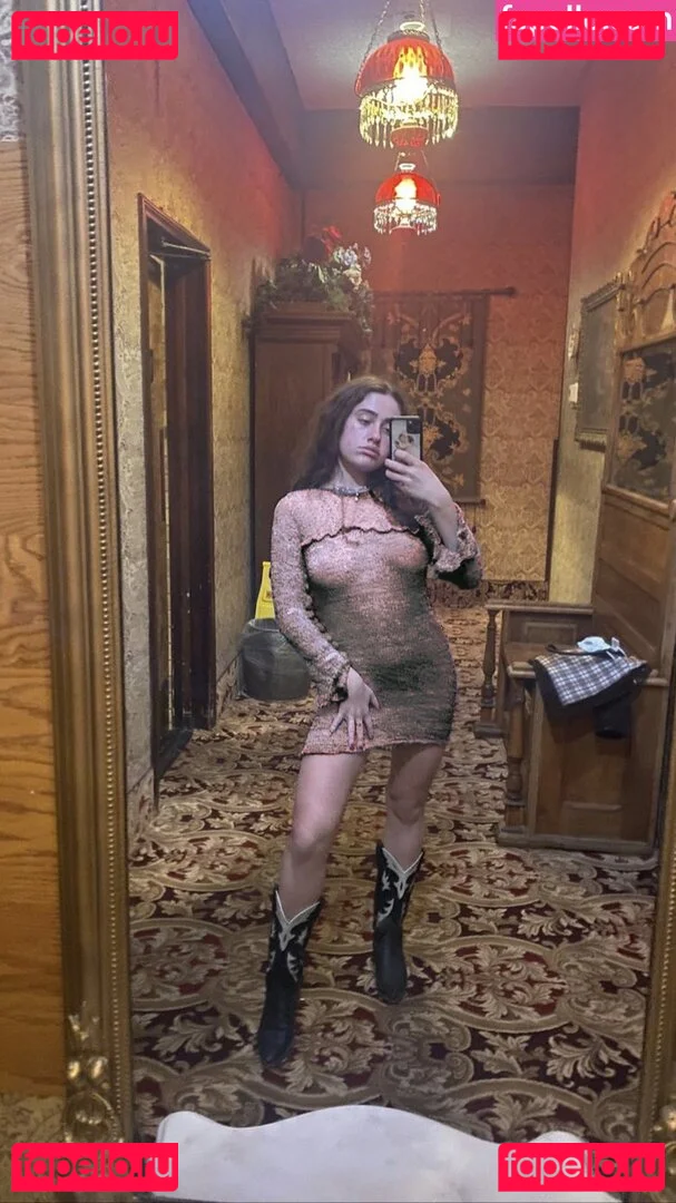 Rachel Anne Sennott Onlyfans Photo Gallery 